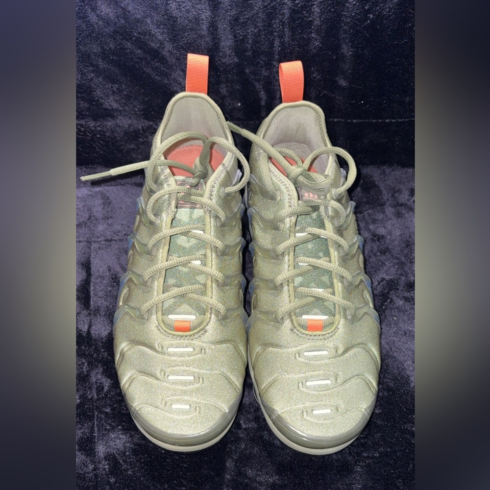 ***NEW*** Nike Women Vapor Max Olive Green Athletic Shoes